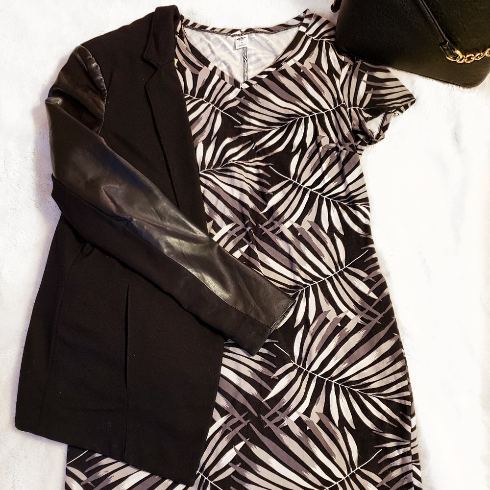 black & white palm tree short sleeve dress